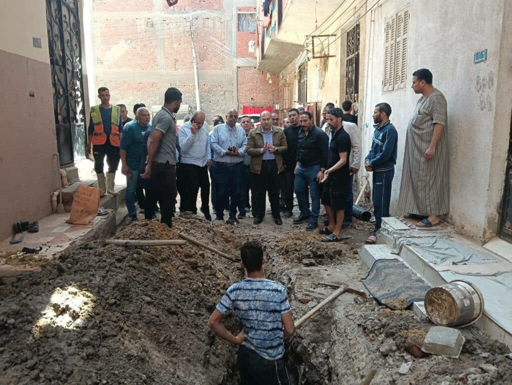 جولة نائب محافظ الجيزة بمركز كرداسة لمتابعة مشروعات مياه الشرب والصرف الصحي